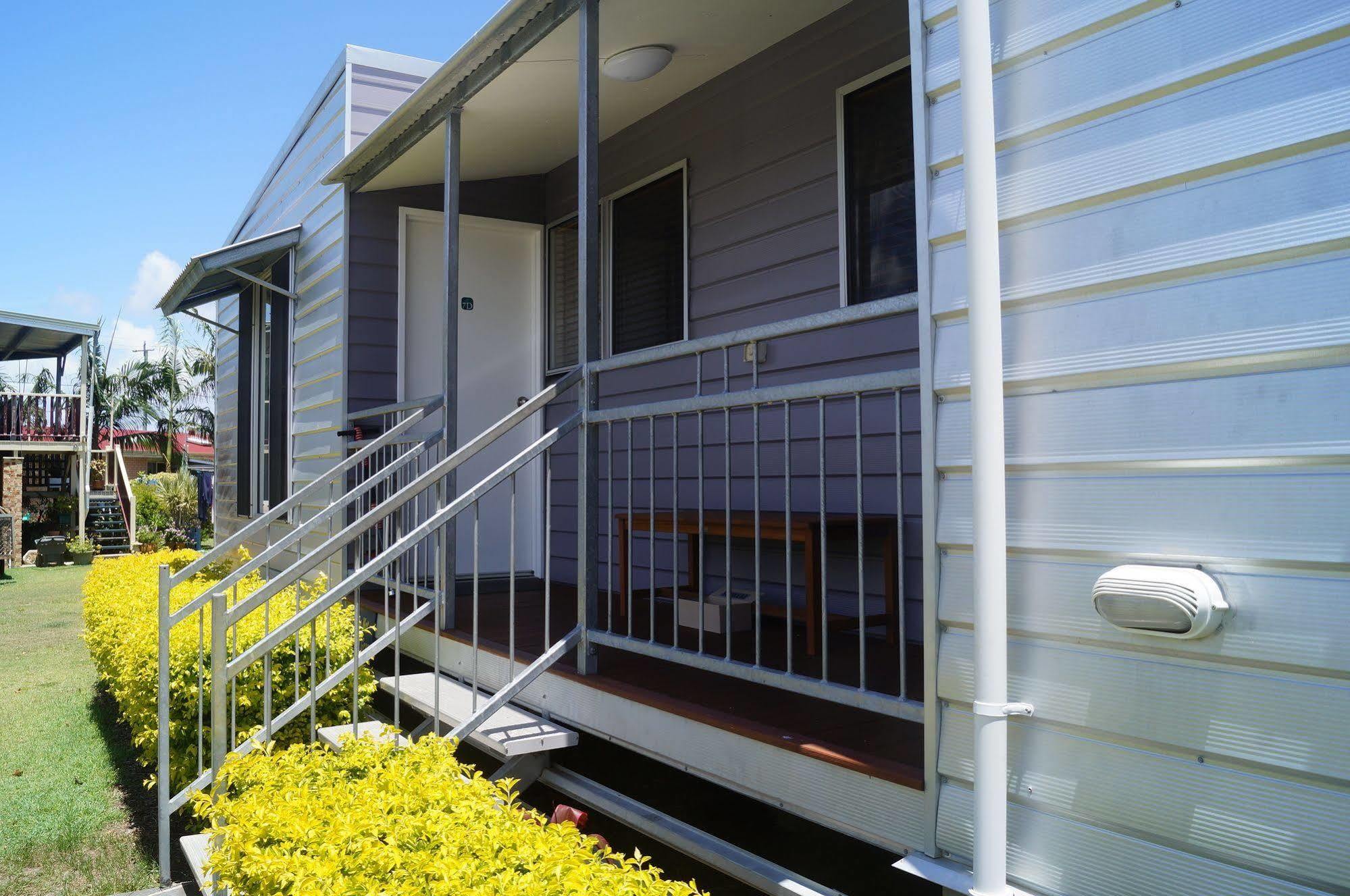 Tin Can Bay'S Sleepy Lagoon Motel Exterior photo