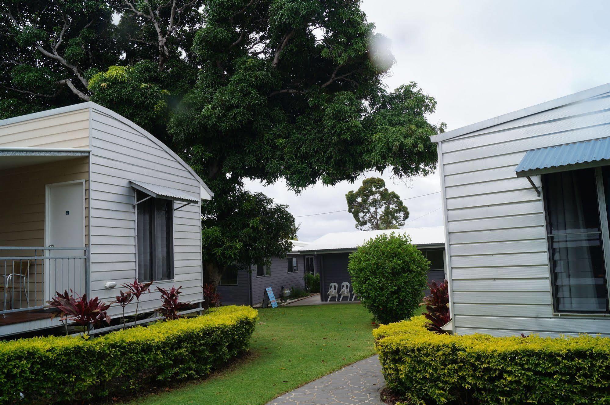 Tin Can Bay'S Sleepy Lagoon Motel Exterior photo