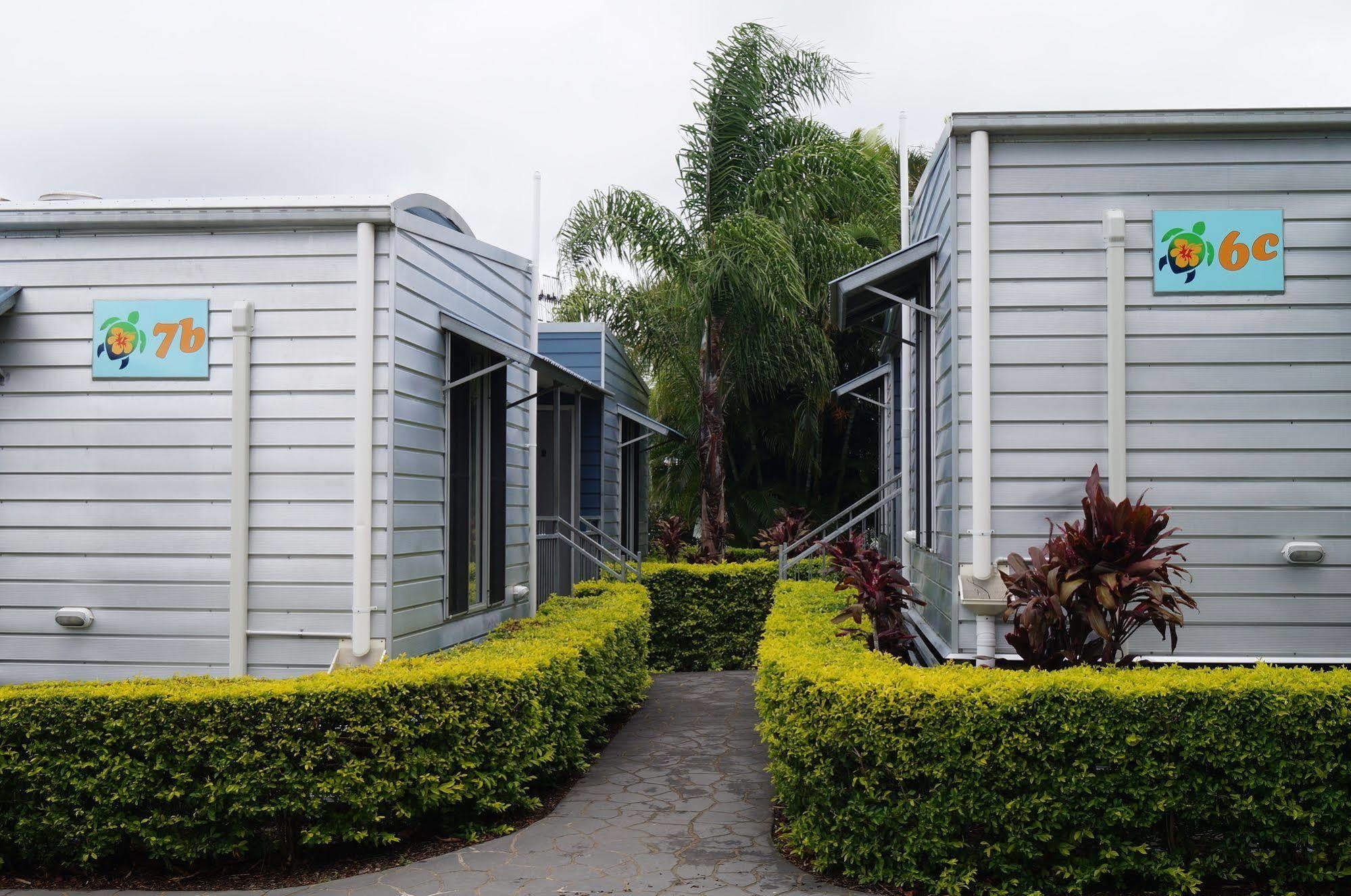 Tin Can Bay'S Sleepy Lagoon Motel Exterior photo